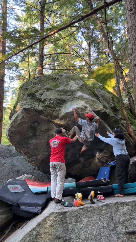 Tim's Sloper Problem Low v7, Squamish - Beta Video from onassisclimbs