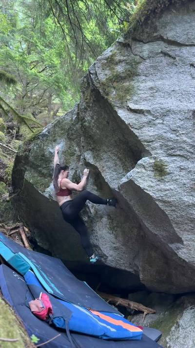 Elbow Gravy v5, Squamish - Beta Video from mountainmarie