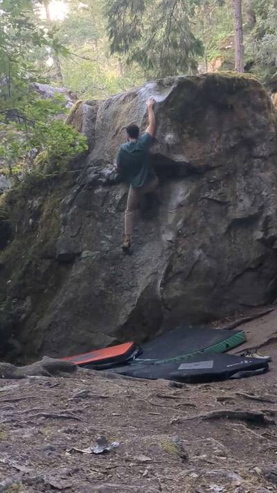 The Giant's Nose v4, Squamish - Beta Video from lukesmith