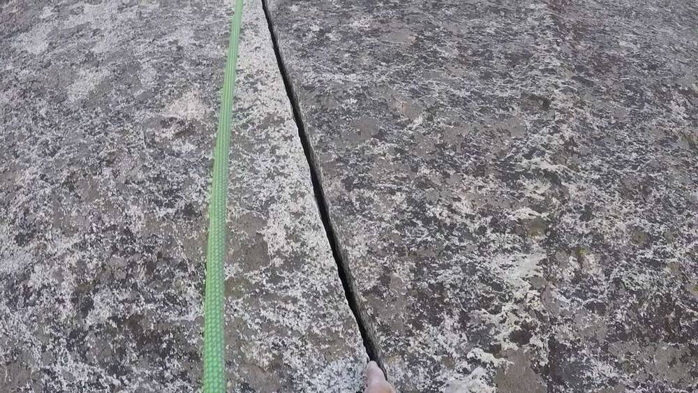 Mr. Natural 5.10a, Yosemite Valley - Beta Video from MapacheLoco