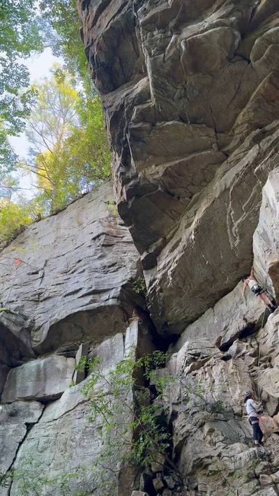 Against the Grain 5.13b, New River Gorge - Beta Video from notdatagain