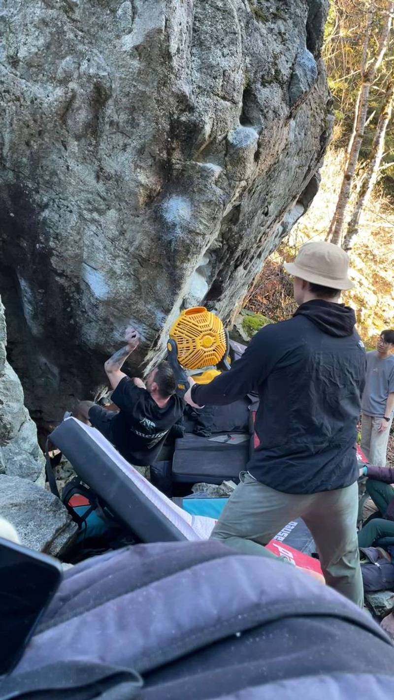 White Lion v8, Squamish - Beta Video from PowerSqueam