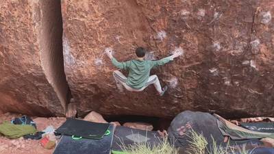 Plumber's Crack Traverse v10, Red Rock - Beta Video from AriefNagara