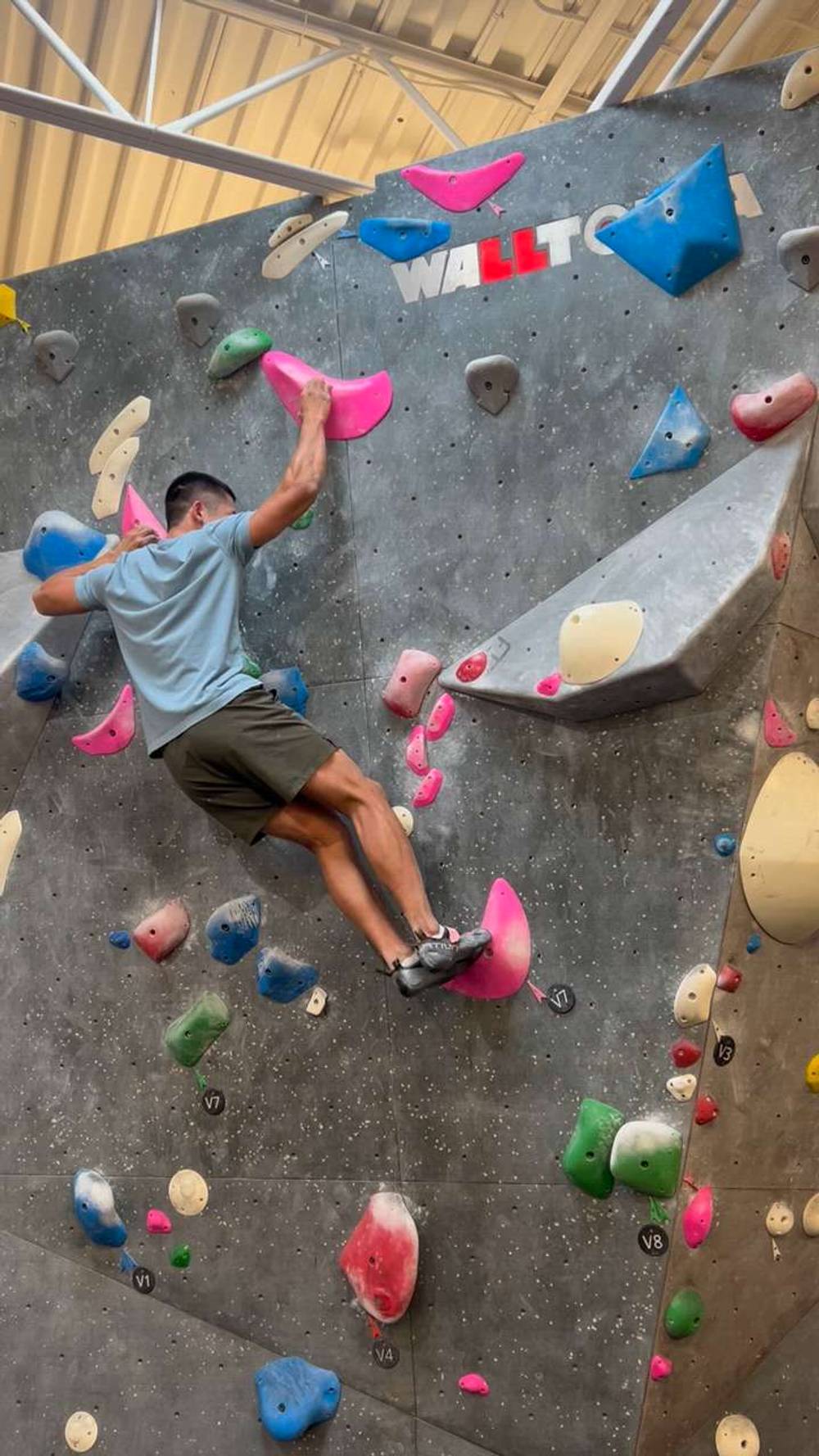 Pink v7, Hogtown Boulders - Beta Video from ledami