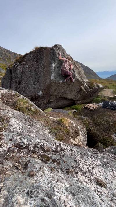 Blood Sacrifice v10, Hatcher Pass - Beta Video from LousyClimber