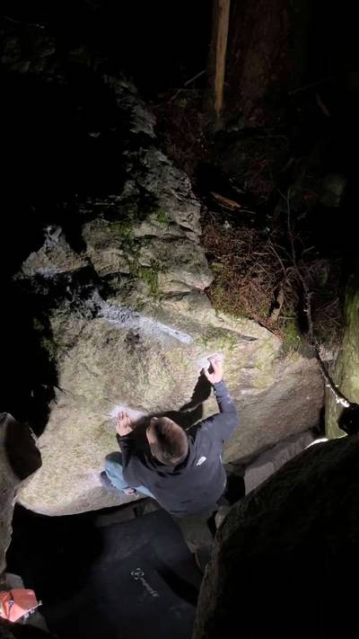 Disdain v10, Squamish - Beta Video from CarsonClimbs