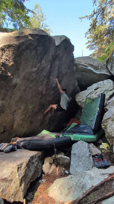 Let-er-rip v11, Squamish - Beta Video from Sheldon
