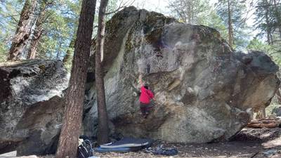 The Hexcentric v7, Yosemite Valley - Beta Video from Jmwclimbs