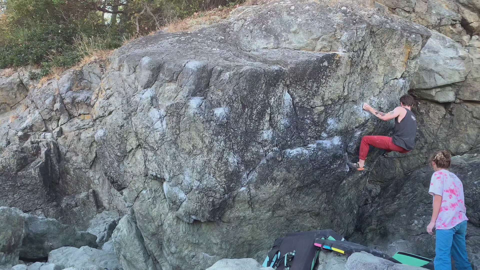 The Mechanic v10 Greater Victoria, Vancouver Island Bouldering