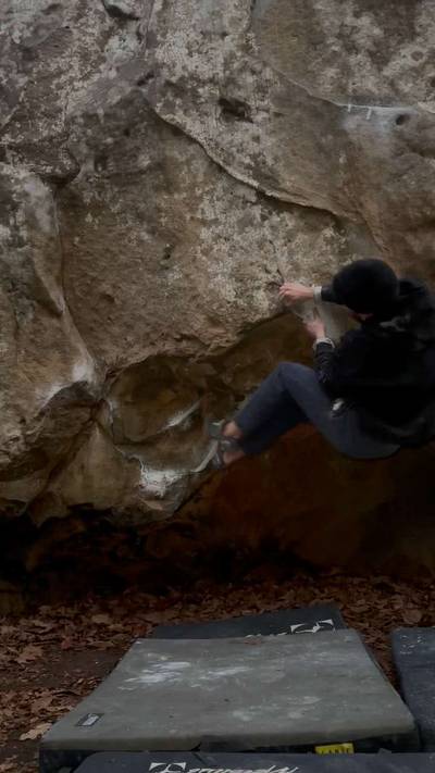 White Trash v5, Stone Fort - Beta Video from climbsbynikaleb