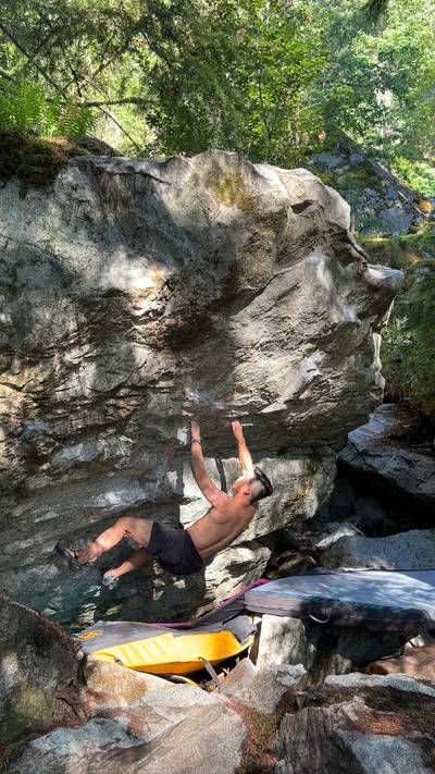 First Come First Serve v6, Squamish - Beta Video from vibeswithcow