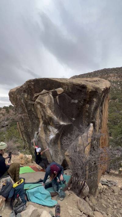 Entrance Exam v8, Joe's Valley - Beta Video from routesetter
