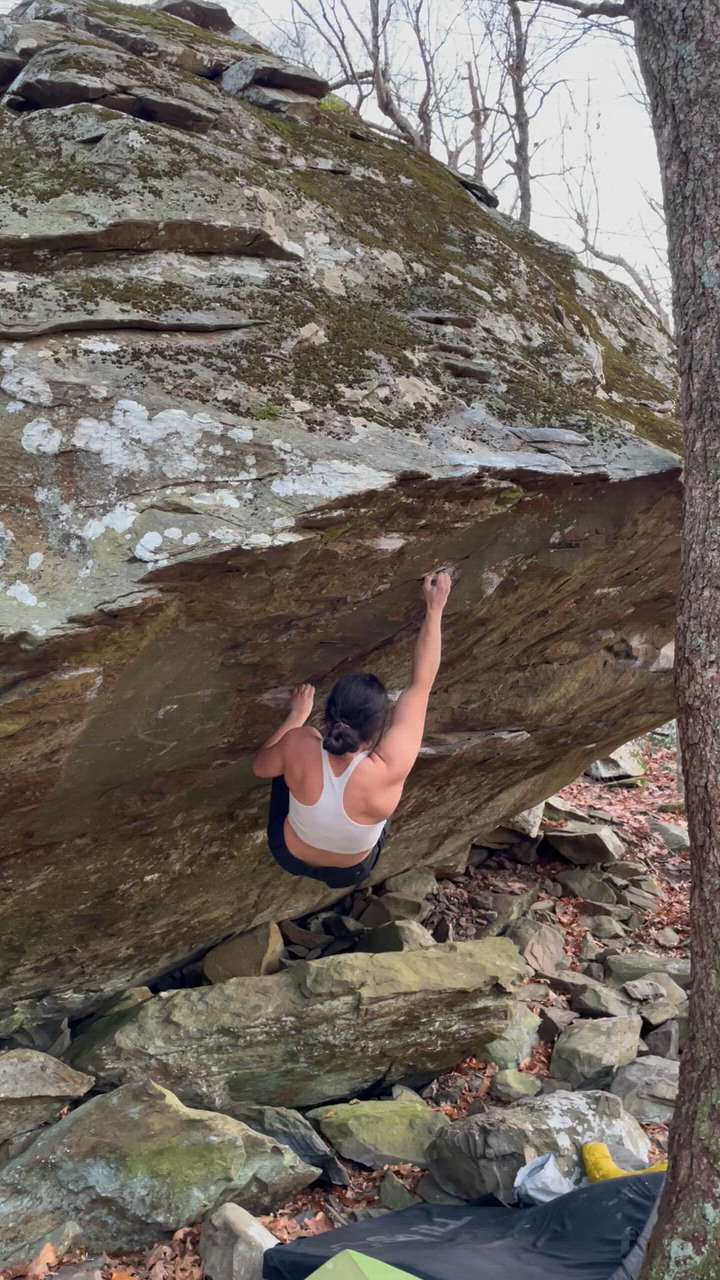 I’ve got time v8 - Blue Ridge Parkway Bouldering - Watch Beta Videos