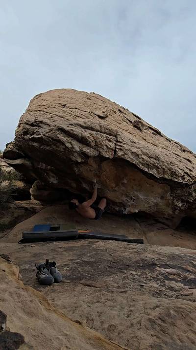 Skinny Love v6, Moe's Valley - Beta Video from aaron.quano