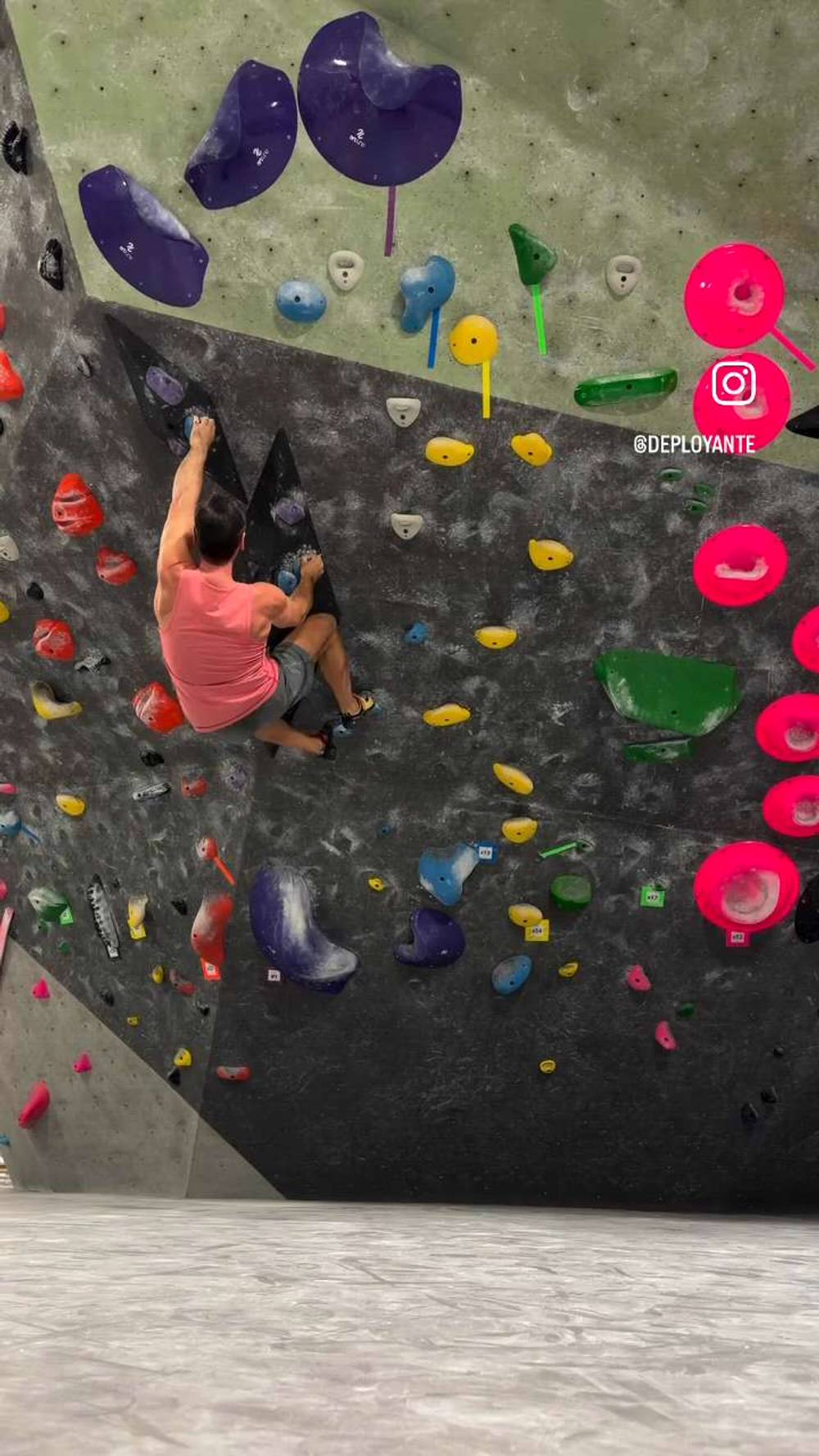 Blue Boulder, Black Rock Bouldering Gym - Beta Video from Deployante