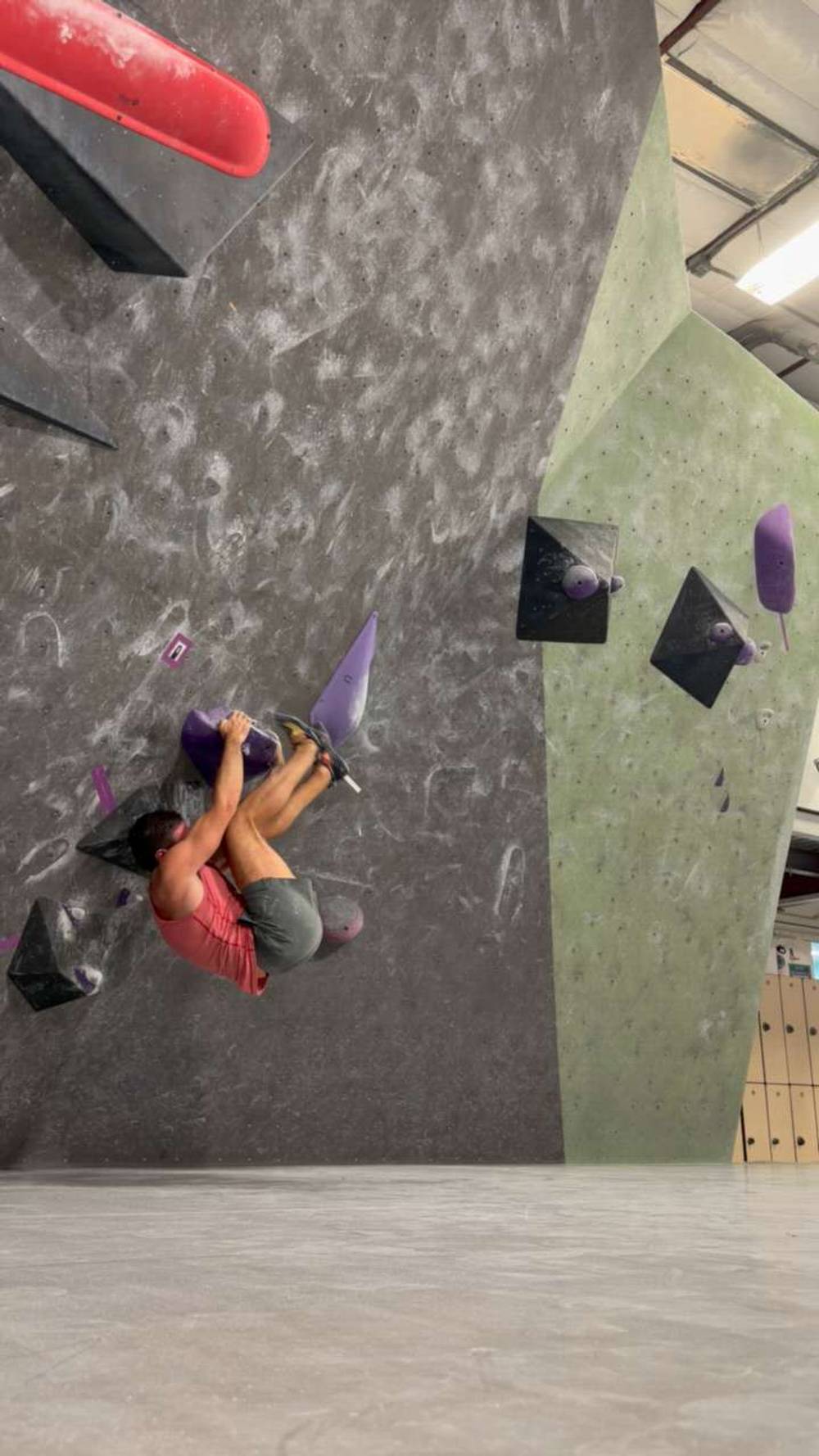 Purple Medium Feature, v5, Black Rock Bouldering Gym - Beta Video from Deployante