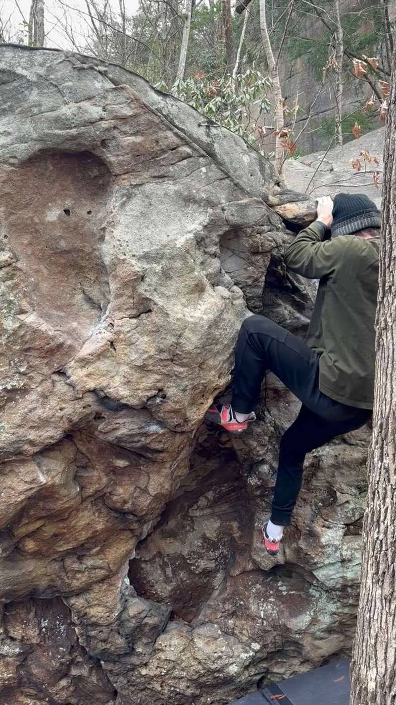 Warm Up Wall v1, New River Gorge - Beta Video from spooky.sends