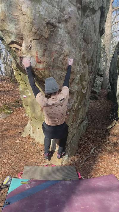 Frosted Flake v5, Hospital Boulders - Beta Video from madelonmachen