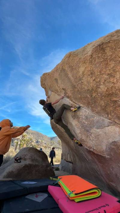 Nicole Overhang v6, Joshua Tree - Beta Video from webbclimbs