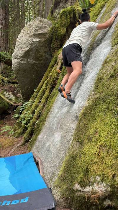 Nadia's Slab v1, Squamish - Beta Video from cc.climbs.rocks
