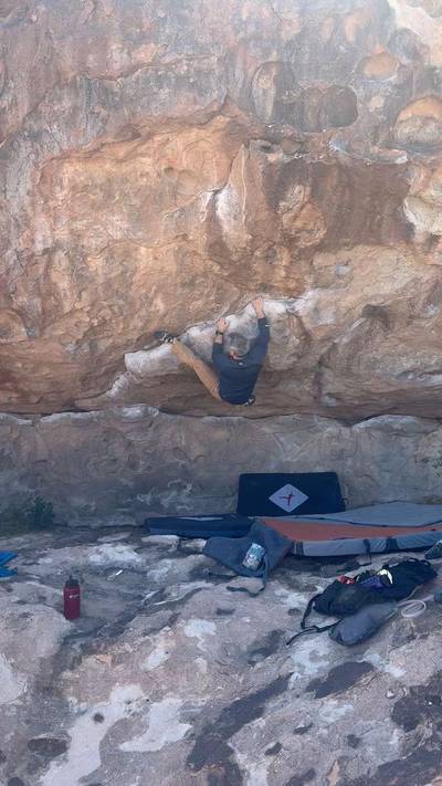 Warm Up Roof v4, Hueco Tanks - Beta Video from EricStauber