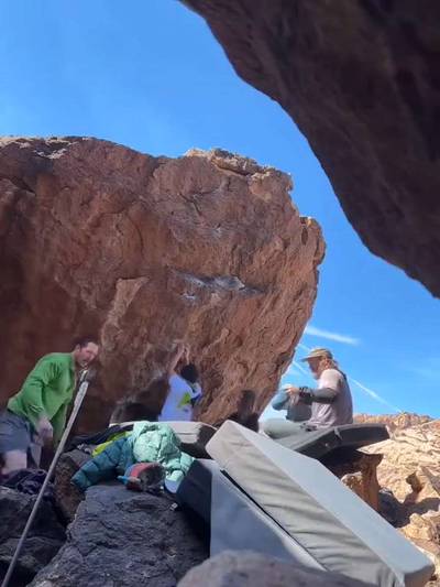 Weenie Roast v4, Hueco Tanks - Beta Video from redsendredemption