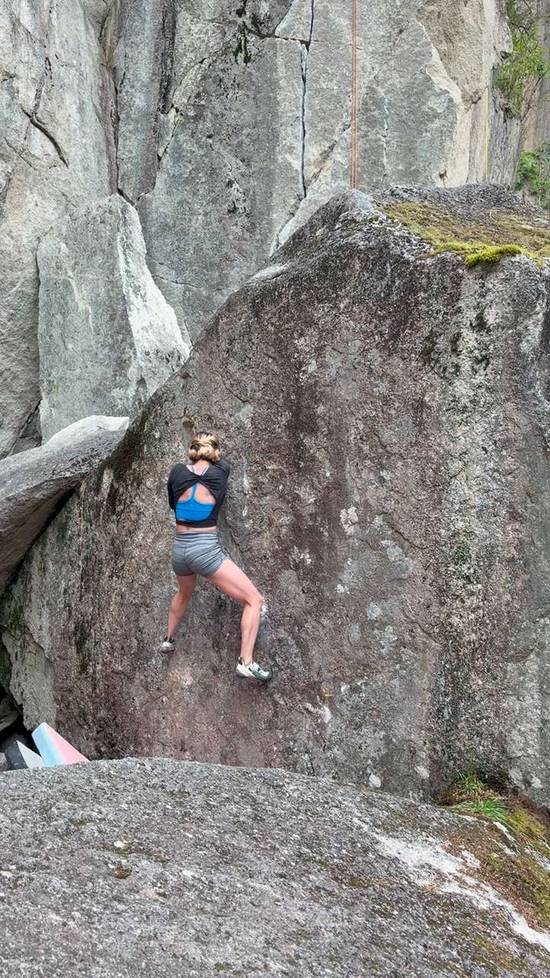 Crimpin' Ain't Easy v10, Squamish - Beta Video from Sydneyrinanna