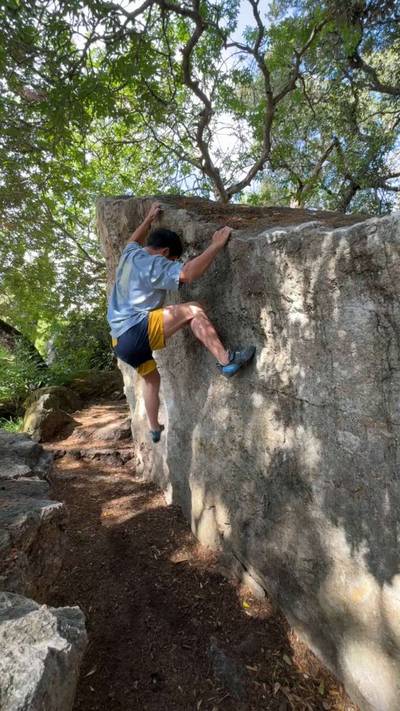 The Hand Traverse v1, Berkeley - Beta Video from austinclimbsweird