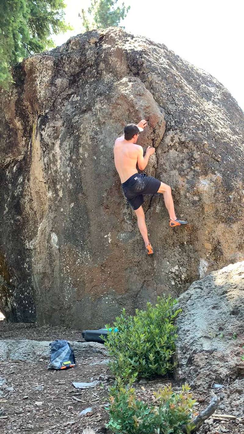 Left Handed Ginger v2, Lake Tahoe - Beta Video from downclimbsonly