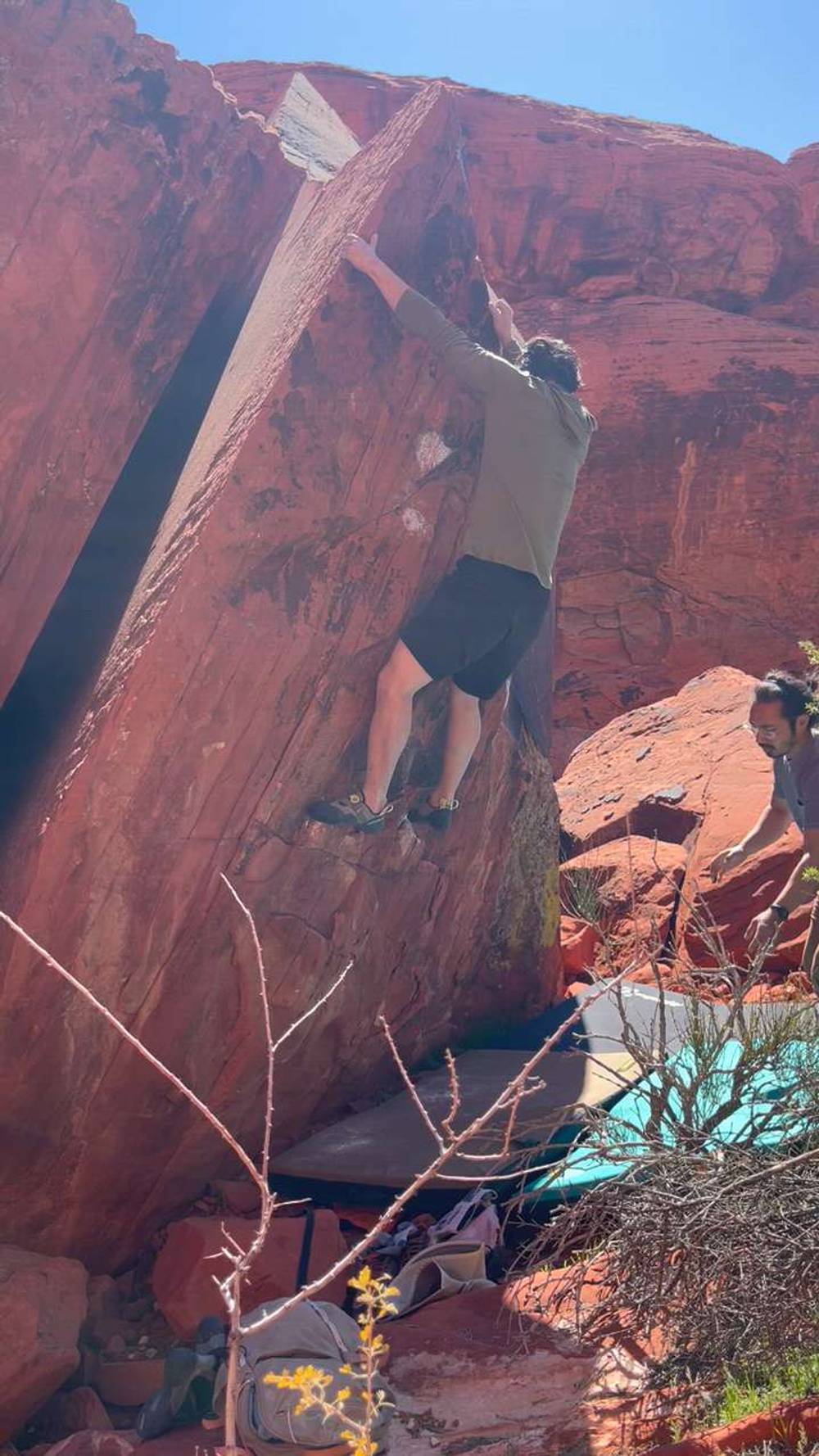 Around Four v2, Red Rock - Beta Video from 99bouldering