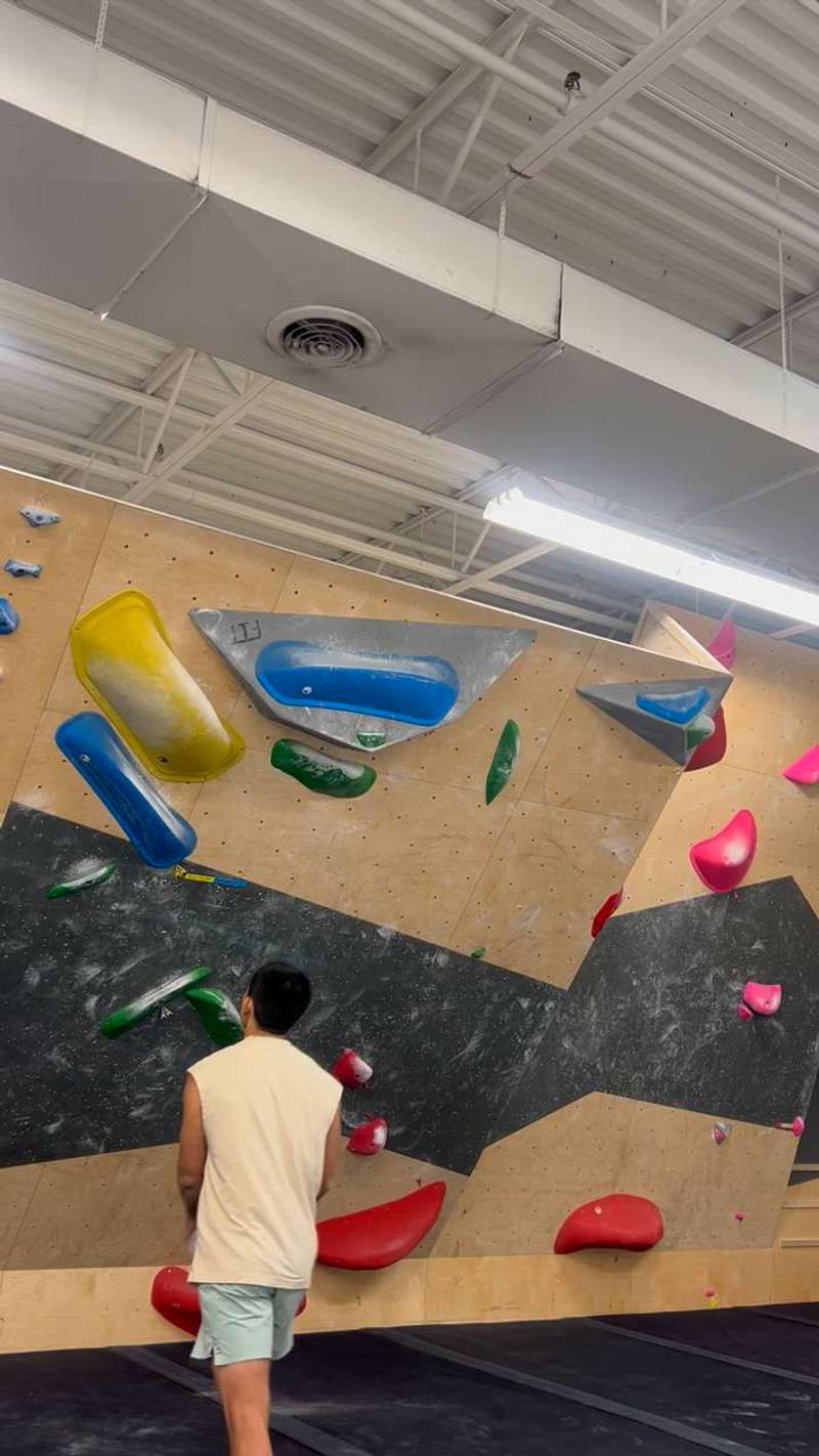 Blue v6, Hogtown Boulders - Beta Video from ledami
