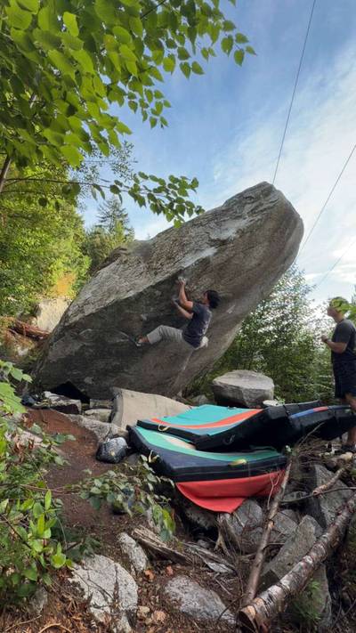 Ivory Tower v9, Squamish - Beta Video from duckuslambus