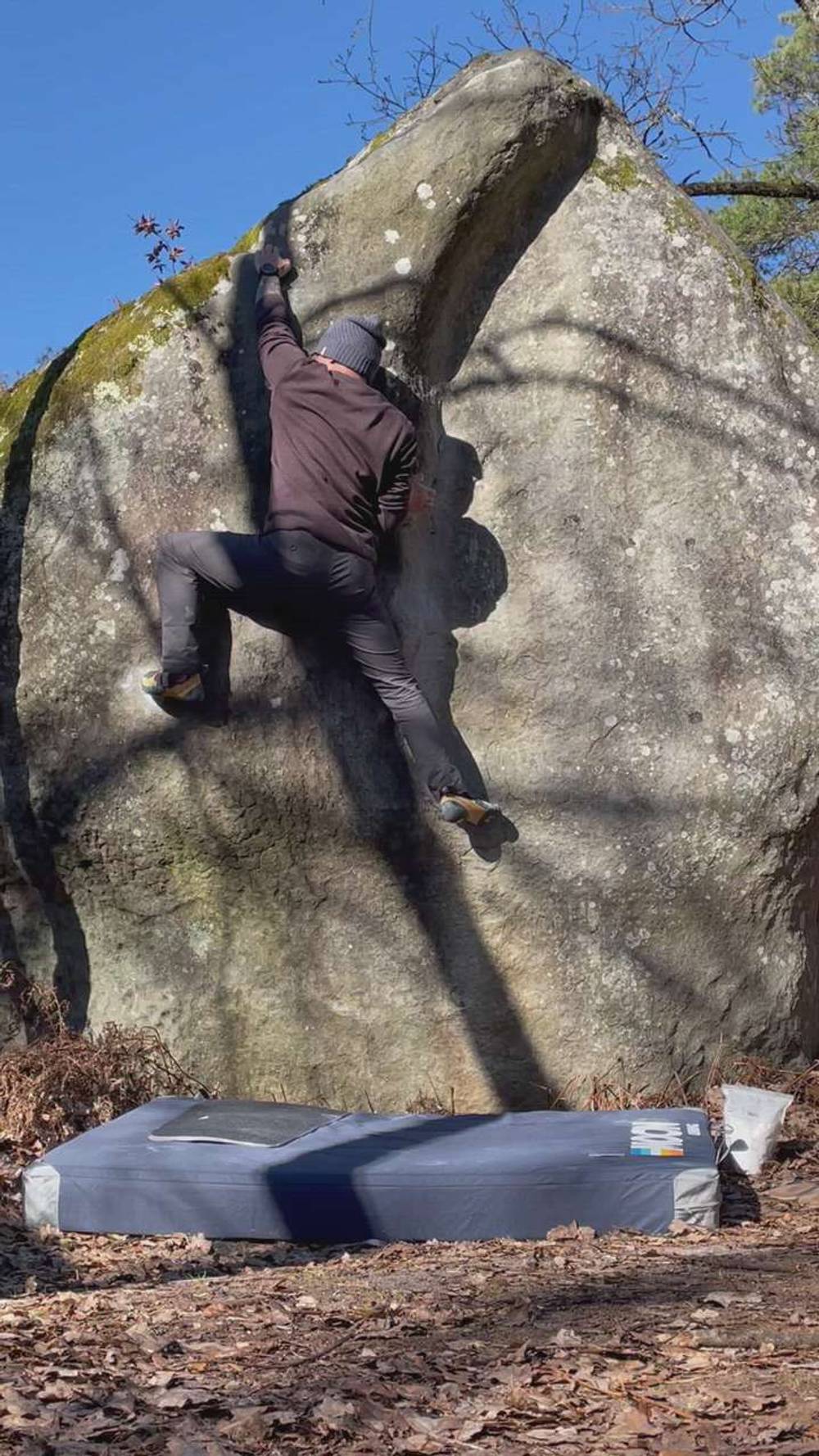 Spoutnik v4, Fontainebleau - Beta Video from pangtastic