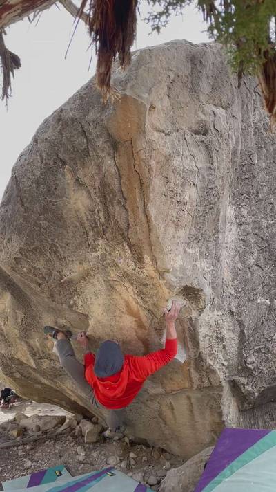 Sun In My Eyes Traverse v6, Joe's Valley - Beta Video from pangtastic