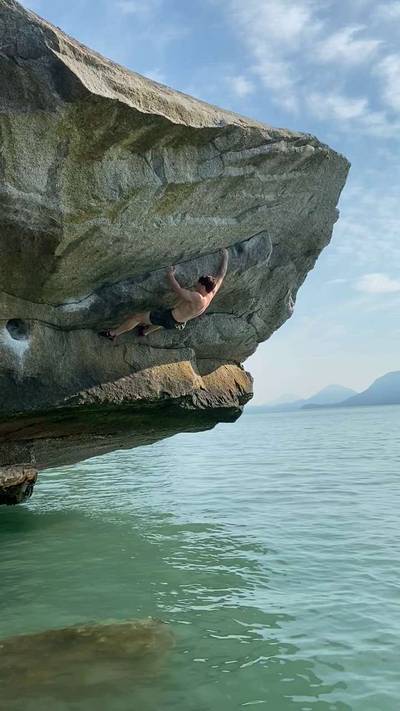 Majestic v6, Squamish - Beta Video from climbingdrew