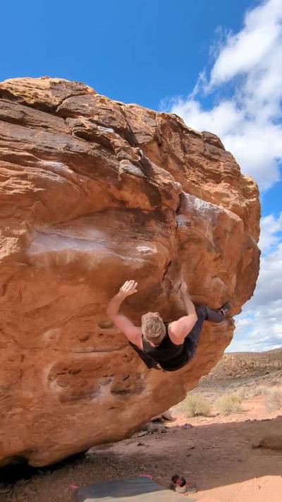 Device Ignitor Middle v5, Moe's Valley - Beta Video from pater.
