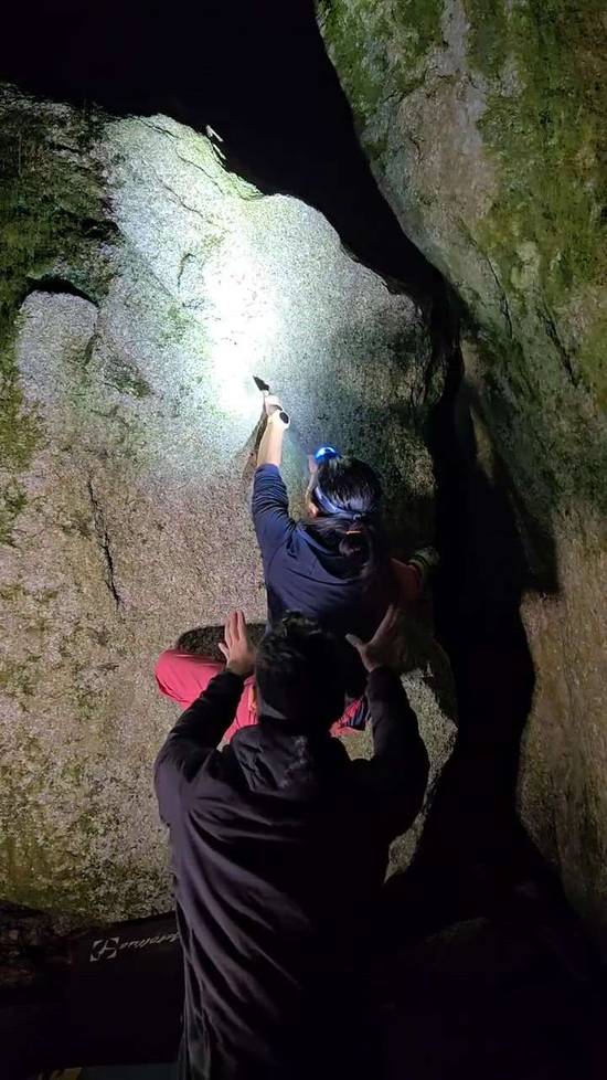 Lowdown v1, Squamish - Beta Video from nicowaling