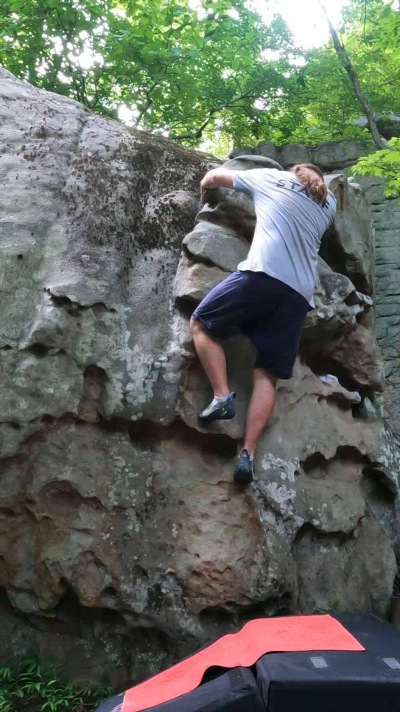 Shits and Giggles v0, Stone Fort - Beta Video from MisterClimber