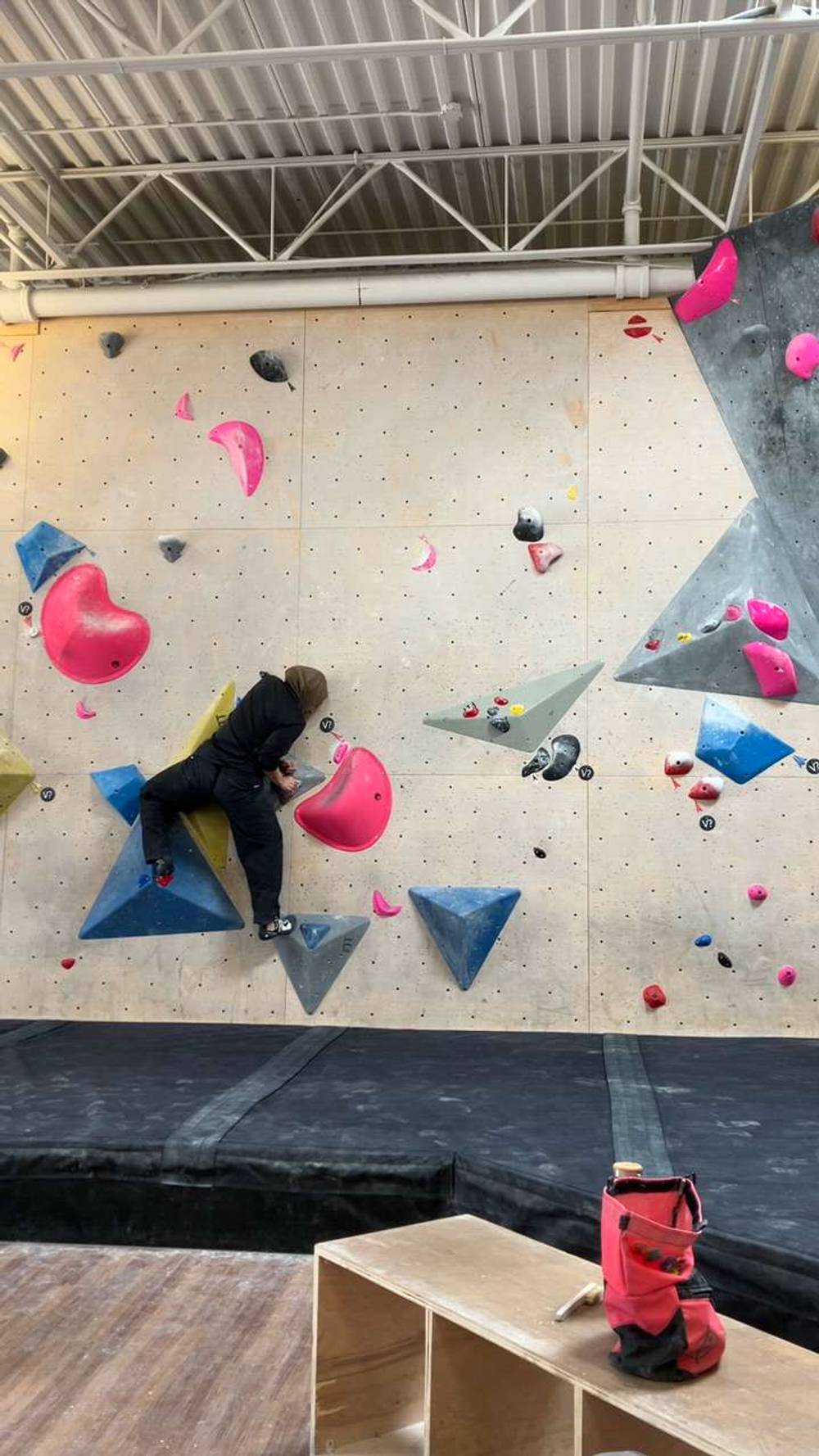 Red v5, Hogtown Boulders - Beta Video from amanah