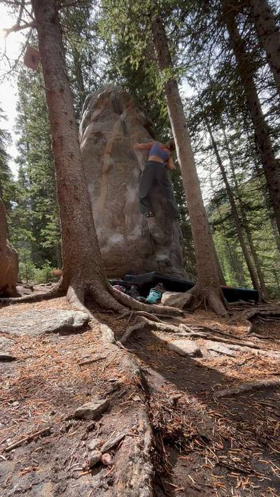Warm Up Arete v3, Guanella Pass - Beta Video from Zozomcyoyo