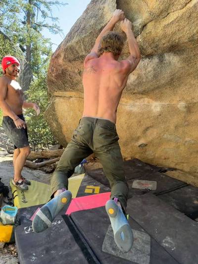 Loh Roof v8, Black Mountain - Beta Video from webbclimbs
