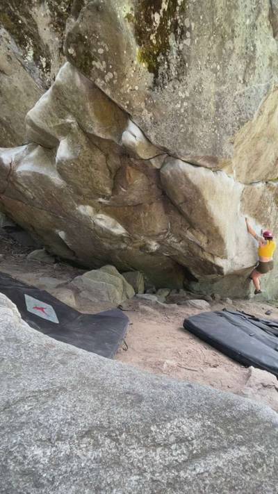 The Footless Traverse v5, Leavenworth - Beta Video from mountainmarie