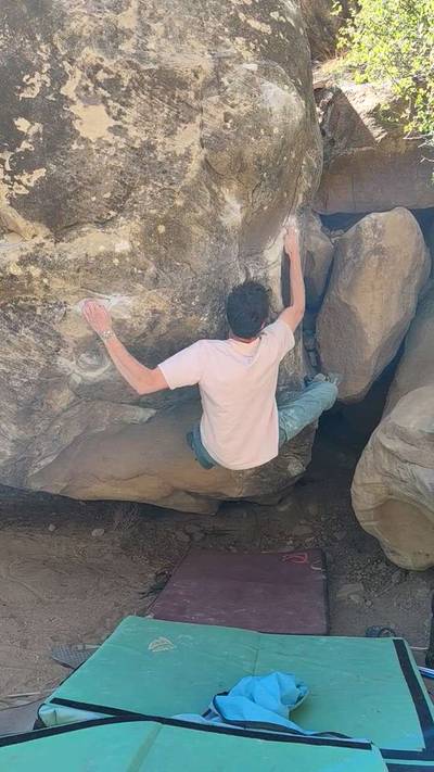 Egg in a Nest Sit v10, Joe's Valley - Beta Video from YaliMod