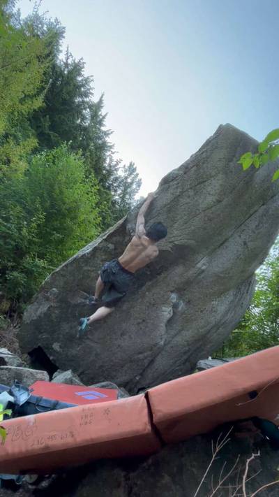 Ivory Corner v10, Squamish - Beta Video from seannlinn