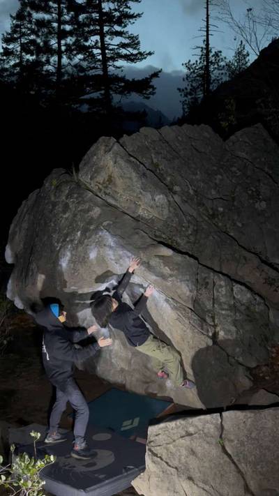 The Scoop v2, Leavenworth - Beta Video from connie.climbthenics