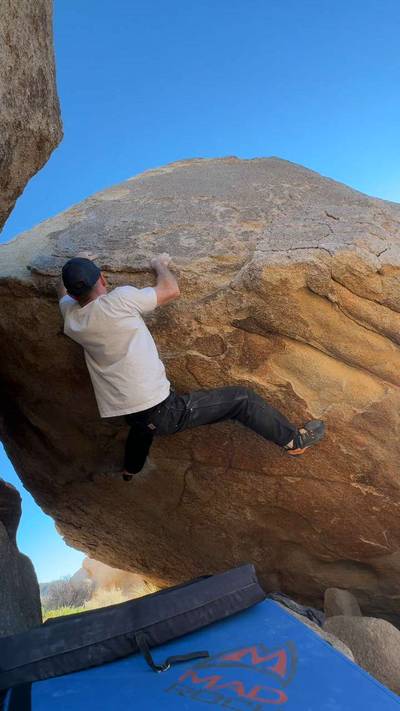Jezyrl aka Finger Fetish v7, Joshua Tree - Beta Video from spudsrocks