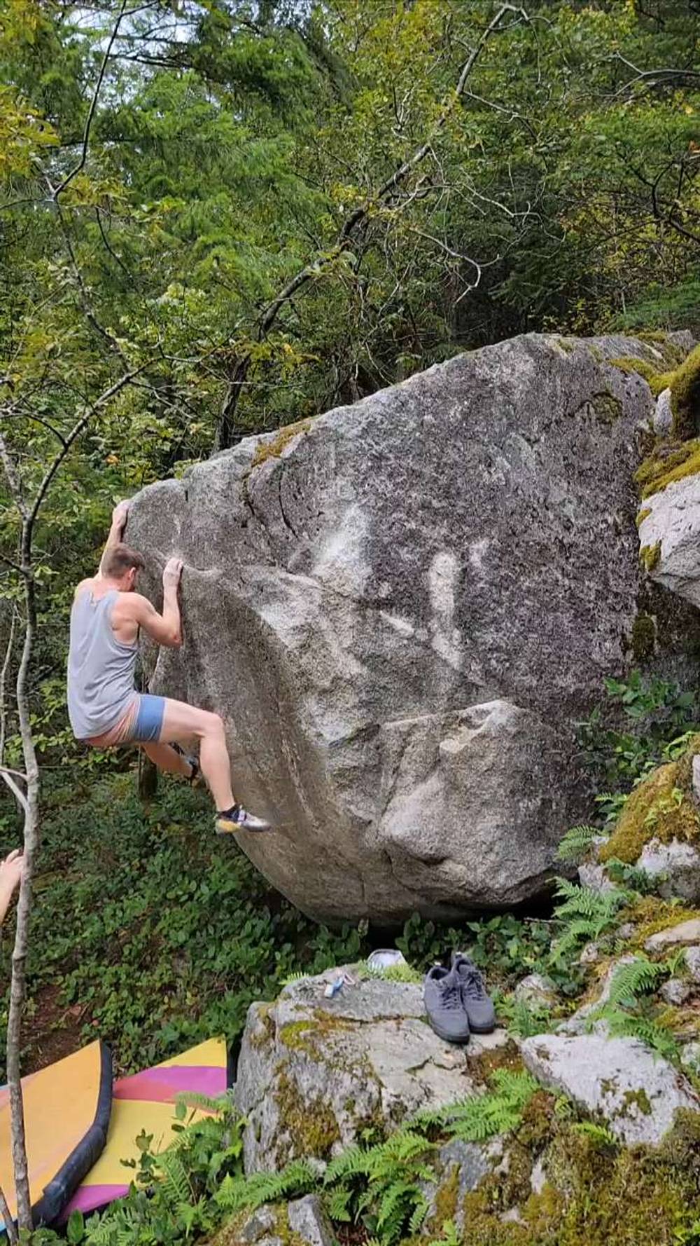 Intimidating Stare Gopher v4, Squamish - Beta Video from gaorlov