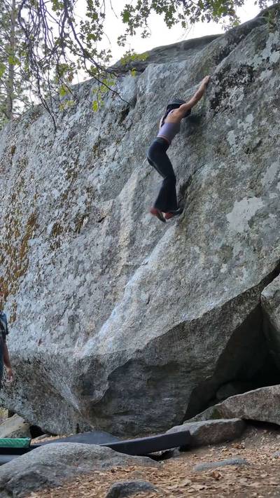 The Largo Lunge v0, Yosemite Valley - Beta Video from gentilclimbs