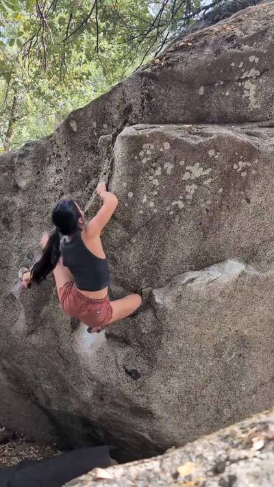Moss Monkey v4, Yosemite Valley - Beta Video from gentilclimbs