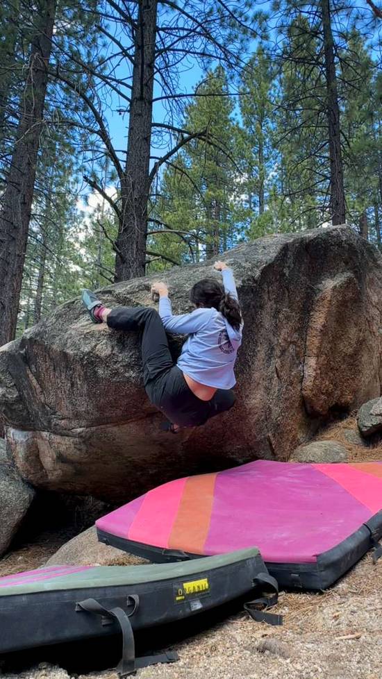 Hanging Sloper v5, Lake Tahoe - Beta Video from am3er_